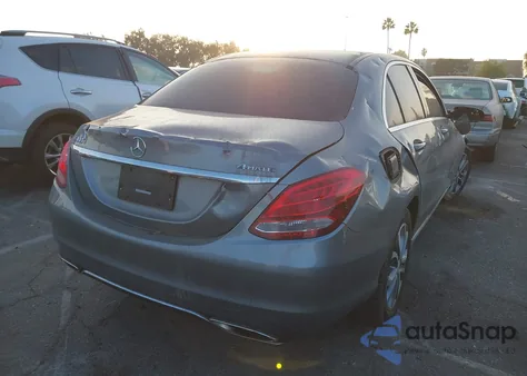 2015 Mercedes-Benz C 300 4Matic/Luxury 4Matic/Sport 4Matic из США, поврежденный, VIN 55SWF4KB7FU034024